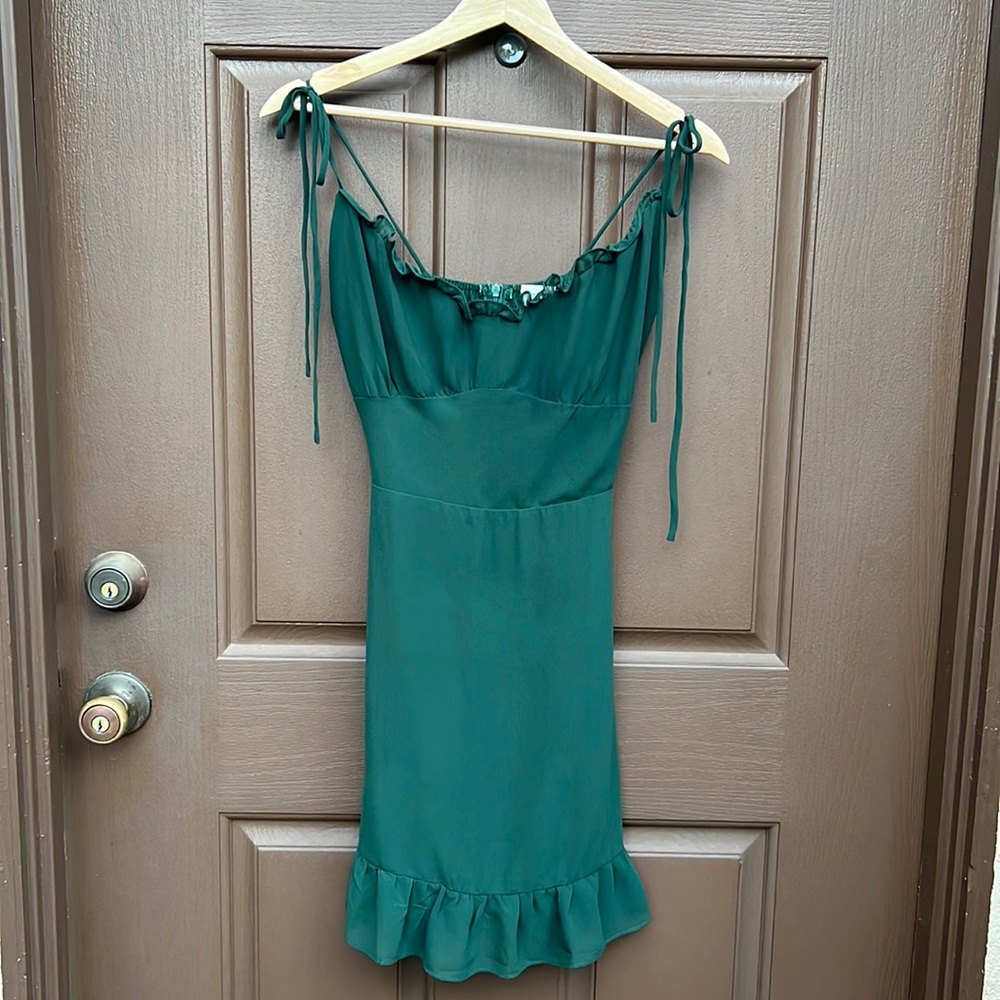Goodnight Macaroon 'Waiola' Tied Straps Frilled Flowy Dress
